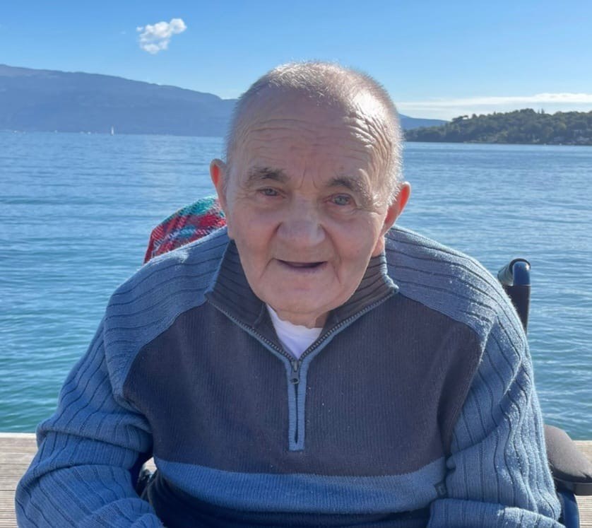 Antonio Turrini, fondatore di Supersolaio Garda, in riva al lago